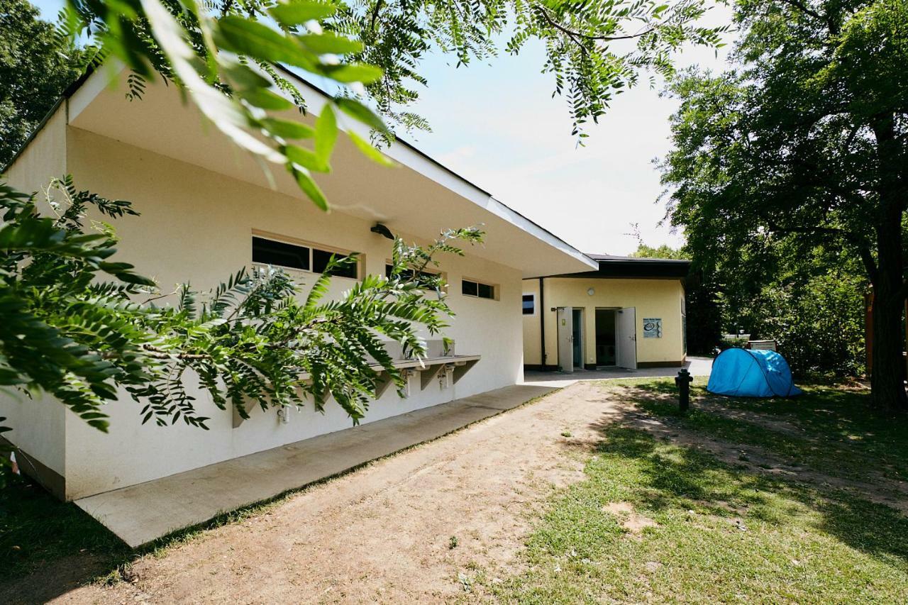 Donaupark Camping Tulln Tulln An Der Donau Eksteriør bilde