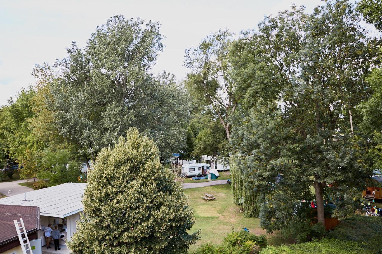 Donaupark Camping Tulln Tulln An Der Donau Eksteriør bilde